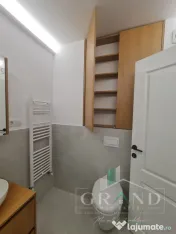 Apartament de vanzare 2 camere decomandate, Sesul de Sus, Fl 