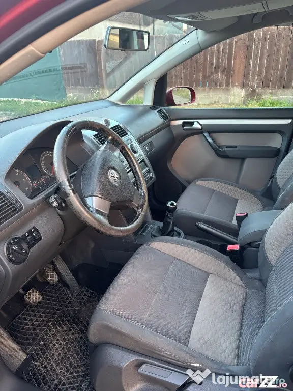 Volkswagen Touran Cross 2.0 TDI 170 CP – 7 locuri – 2009 - Brasov (Brasov)