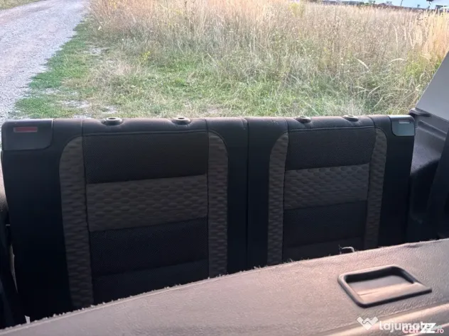 Volkswagen Touran Cross 2.0 TDI 170 CP – 7 locuri – 2009 - Brasov (Brasov)