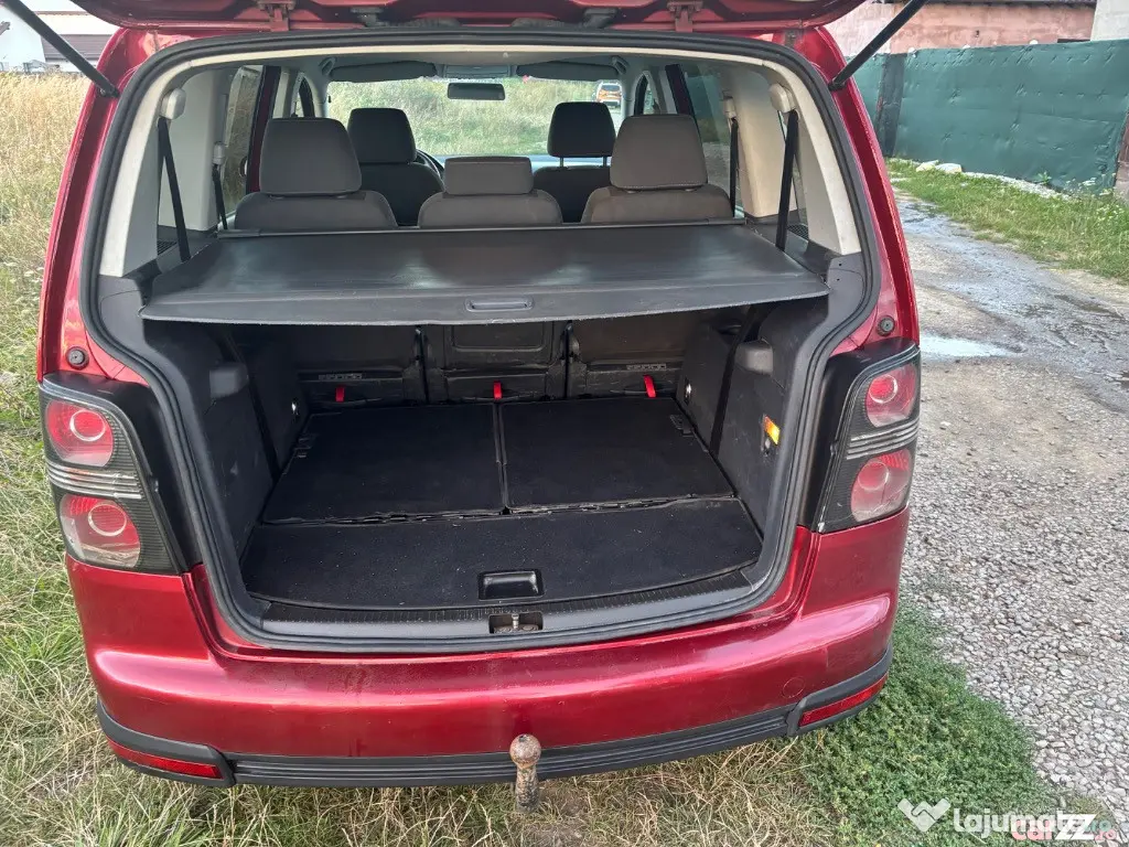 Volkswagen Touran Cross 2.0 TDI 170 CP – 7 locuri – 2009 - Brasov (Brasov)
