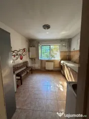 Apartament 4 camere, decomandat, etaj intermediar, 84 mp, zo 