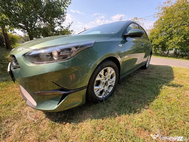 Kia Ceed 1.5 T-GDi 160 CP 6MT Best MY23 – 74.000 km – Primul proprietar - Bucuresti (Bucuresti-Ilfov)