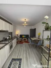 Apartament cu 3 camere decomandate zona Burdujeni 