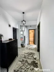 Apartament cu 3 camere decomandate zona Burdujeni 