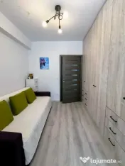 Apartament cu 3 camere decomandate zona Burdujeni 