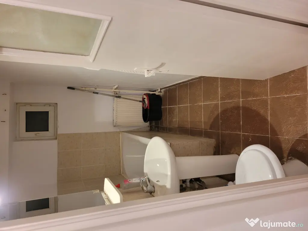Închiriez apartament cu o camera