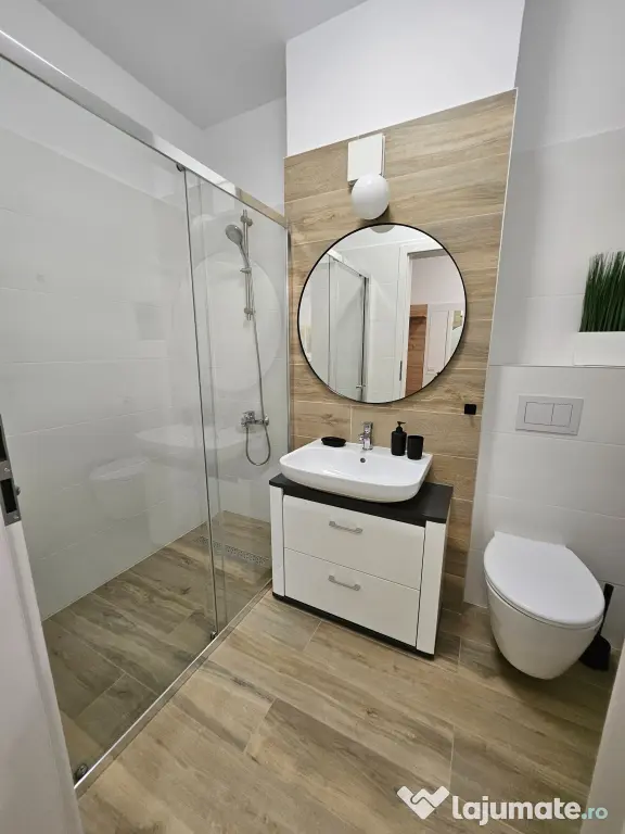 Proprietar Vand Apartament 2 camere + loc de parcare subteran Torontalului