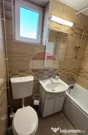 DE ÎNCHIRIAT apartament spatios cu 2 camere în vilǎ