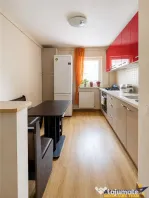 Apartament doua camere, Tractorul