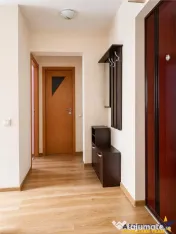 Apartament doua camere, Tractorul 