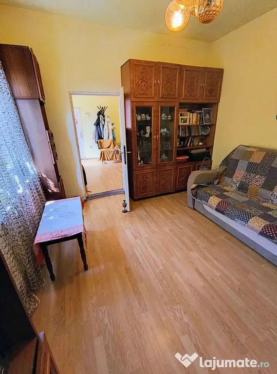 Ploiesti- Ultracentral- zona Ana Ipatescu - Ploiesti (Prahova)