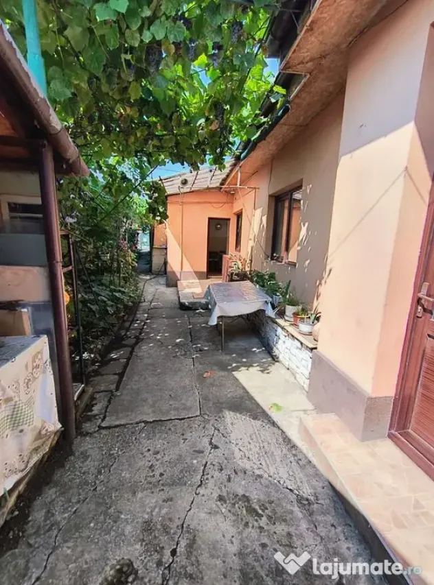 Ploiesti- Ultracentral- zona Ana Ipatescu - Ploiesti (Prahova)