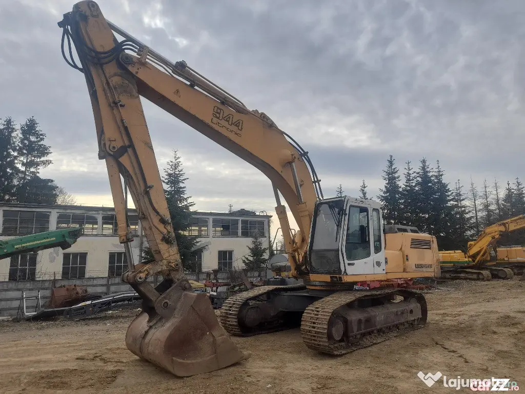 Excavator pe senile Liebherr R944 HDSL Litronic, 36 tone, 2001 - Negresti Oas (Satu-Mare)
