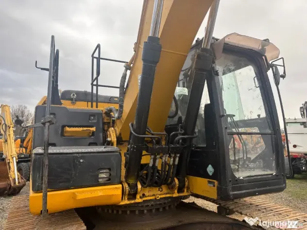 Excavator pe senile Caterpillar 320E L, 22 tone, 2016 - Negresti Oas (Satu-Mare)