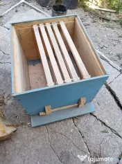 Vand 10 stupi mici, neutilizati. 