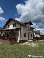 Casă P+M cu 120 mp utili și teren de 402 mp, în ansamblu