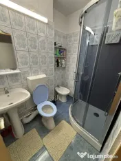 Apartament cu 3 camere - Zona NORD