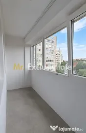 Garsoniera Craiovei etaj intermediar in bloc de apartamente 
