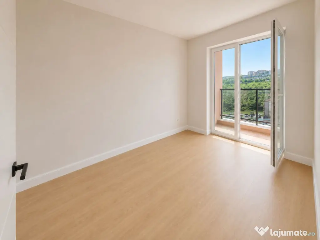 Apartament 3 camere, 53 mp, zona Avram Iancu - Floresti (Cluj)