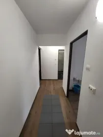 Inchiriez apartament cu 2 camere in cartier Scriitorilor, Brasov