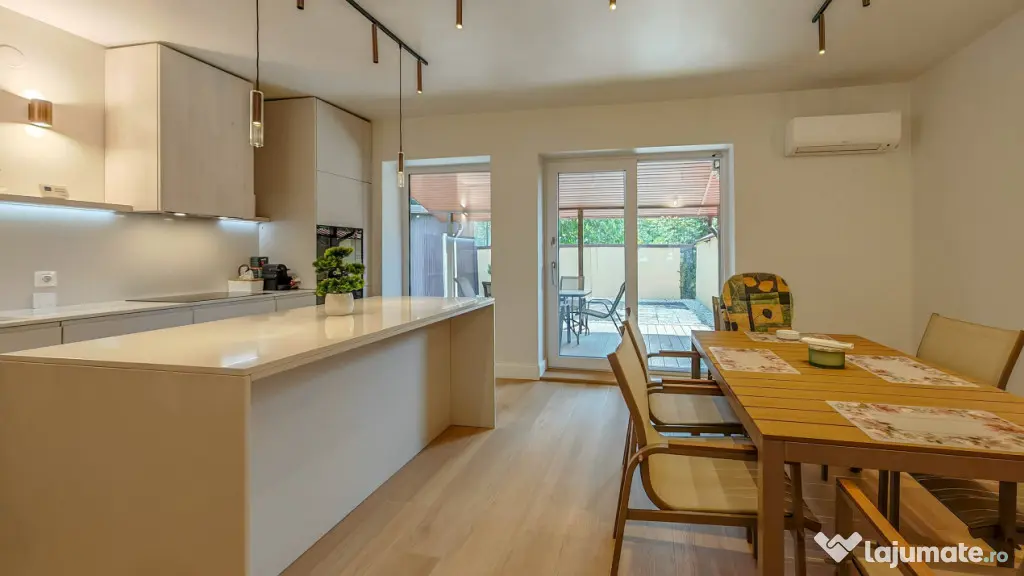 Vila langa liceul Francez - Bucuresti (Bucuresti-Ilfov)