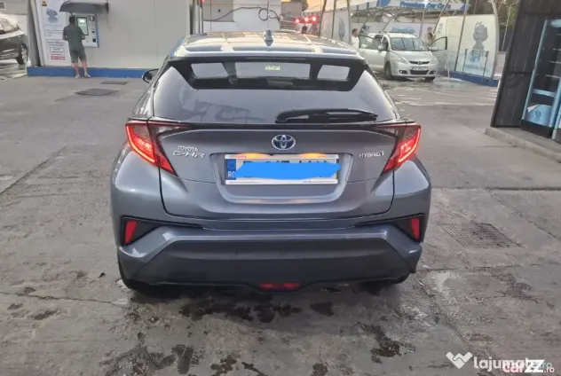 Toyota C-HR, an fabricație 2020, 1.8 Hybrid, cutie automată, 63.448 km - Bucuresti (Bucuresti-Ilfov)