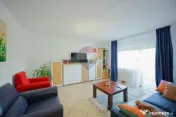De vânzare apartament cu 4 camere și un loc de parcare,...