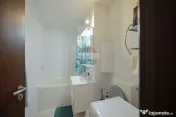 De vânzare apartament cu 4 camere și un loc de parcare,...