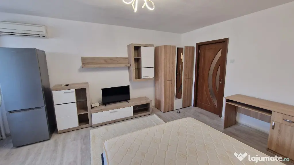 Inchiriere Garsoniera renovată și mobilată modern în Craiova, Brazda - Craiova (Dolj)