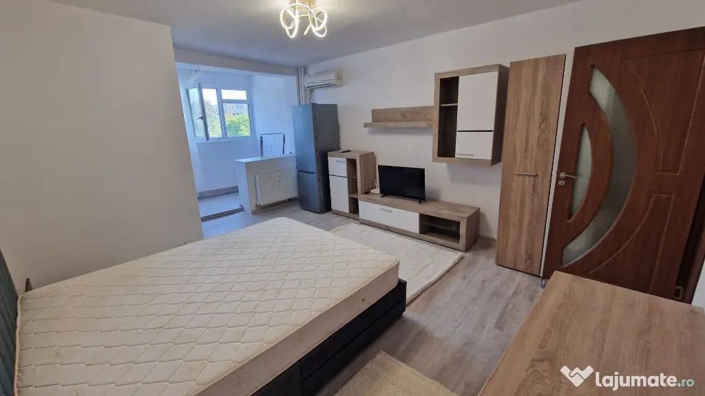 Inchiriere Garsoniera renovată și mobilată modern în Craiova, Brazda - Craiova (Dolj)