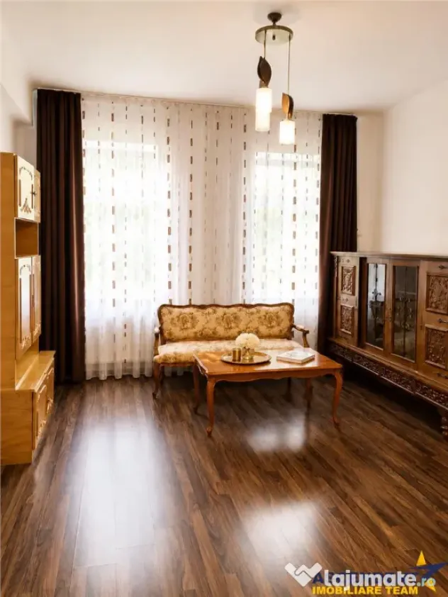 Pet friendly,70 mp, decomandat,Centrul Civic:Regiunilor,regi - Brasov (Brasov)