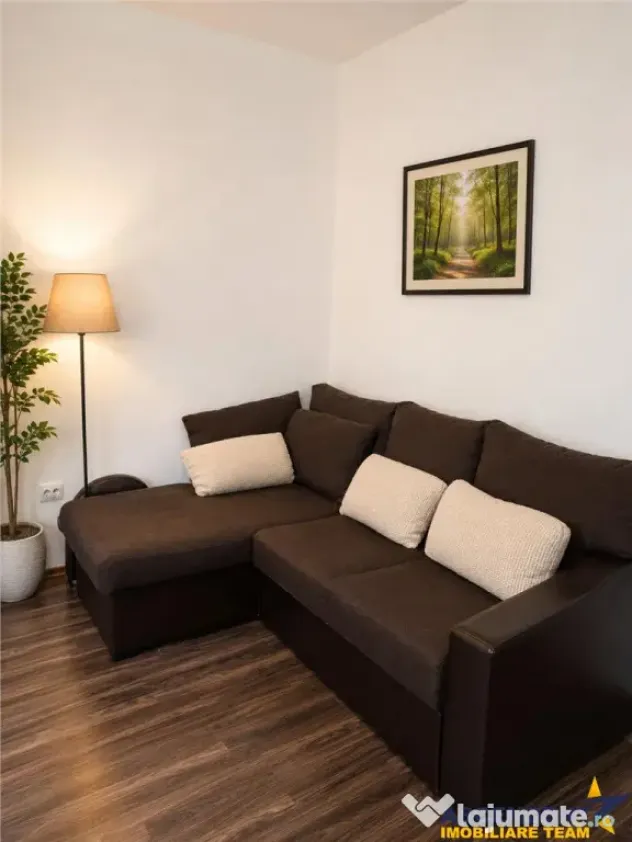 Pet friendly,70 mp, decomandat,Centrul Civic:Regiunilor,regi - Brasov (Brasov)