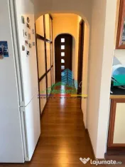 Apartament cu 3 camere la cheie 