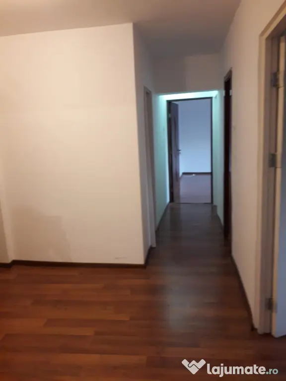 Inchiriez Apartament 2 camere, Piata Alba Iulia, etaj 2, Bucuresti, Sector 3