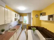 Apartament cu 3 camere, parter înalt, poziție pe colț – 