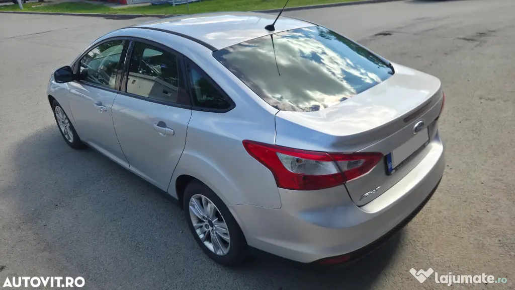 Ford Focus mk3 sedan 1.6 TDCi