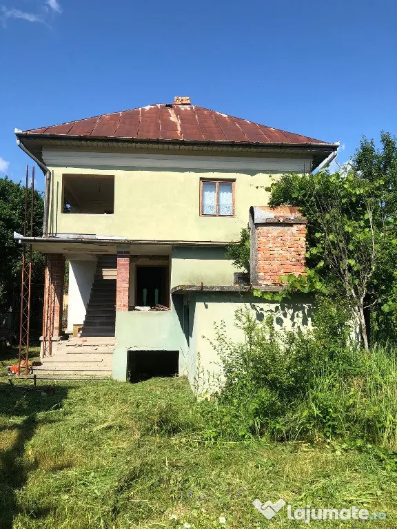 Casa P+1,+ teren 10.000mp, + teren agrigol 19.800mp - Preotesti (Olt)