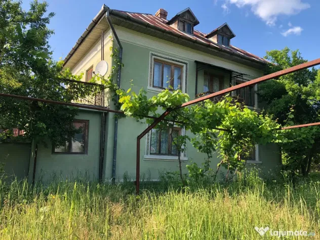 Casa P+1,+ teren 10.000mp, + teren agrigol 19.800mp - Preotesti (Olt)