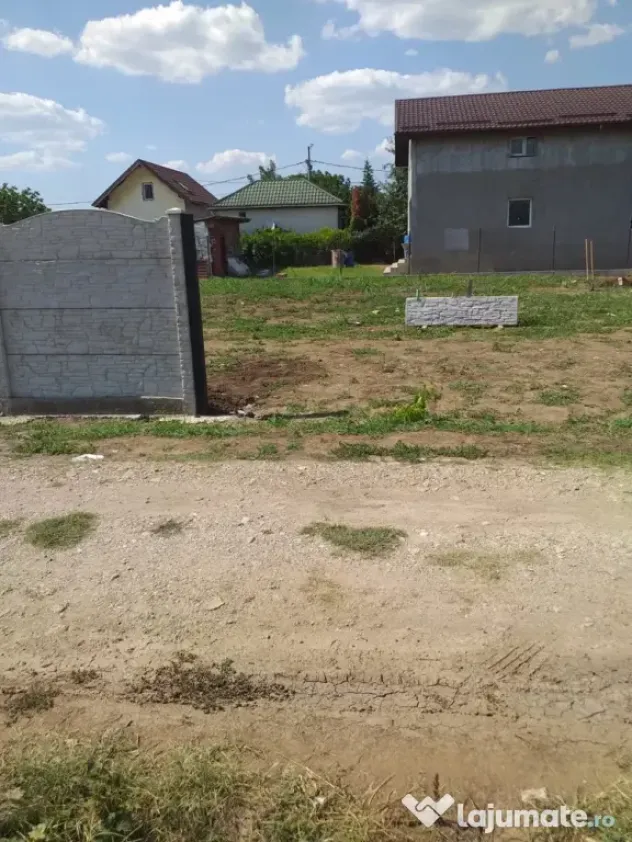 Teren de vanzare in Petrăchioaia - Surlari