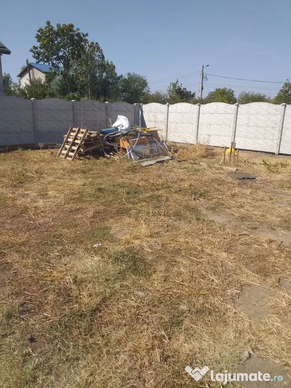 Teren de vanzare in Petrăchioaia - Surlari