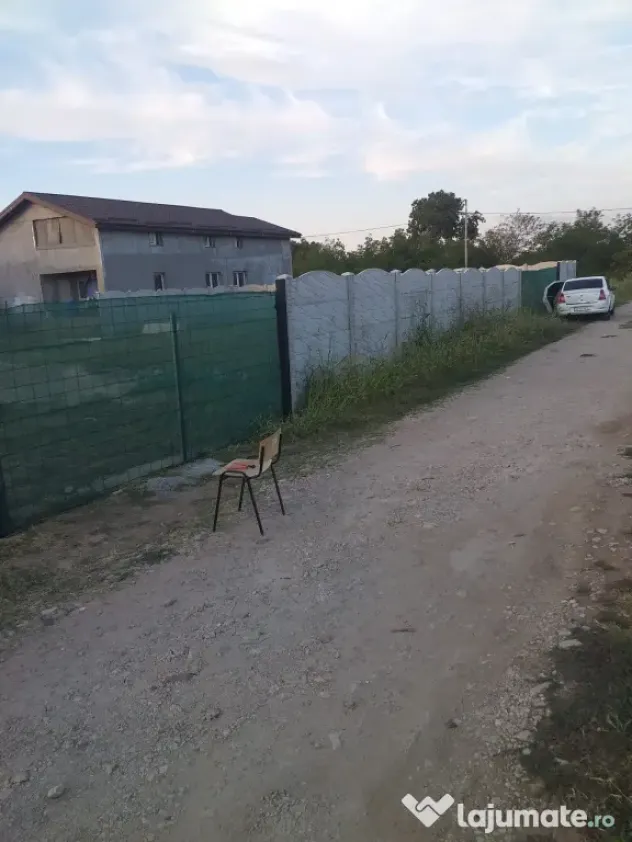Teren de vanzare in Petrăchioaia - Surlari