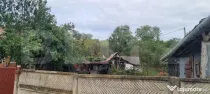 Casa cu doua corpuri