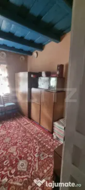 Casa cu doua corpuri