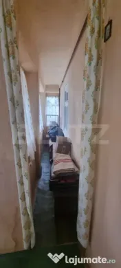 Casa cu doua corpuri