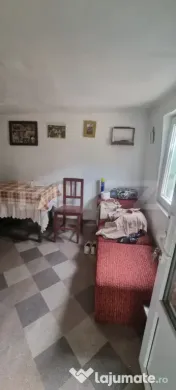 Casa cu doua corpuri
