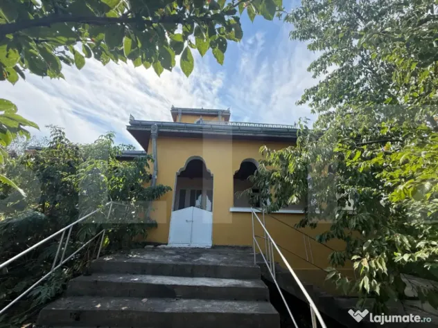 Casă individuală, 129 mp, teren 8379 mp , Loc. Șoldăneș - Soldanesti (Botosani)