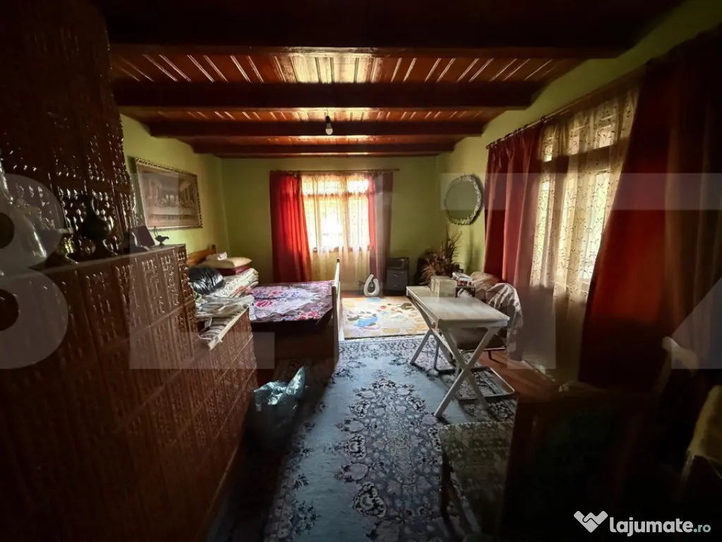 Casă individuală, 129 mp, teren 8379 mp , Loc. Șoldăneș - Soldanesti (Botosani)