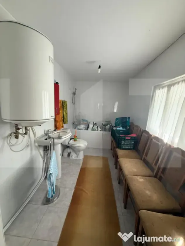 Casă individuală, 129 mp, teren 8379 mp , Loc. Șoldăneș - Soldanesti (Botosani)