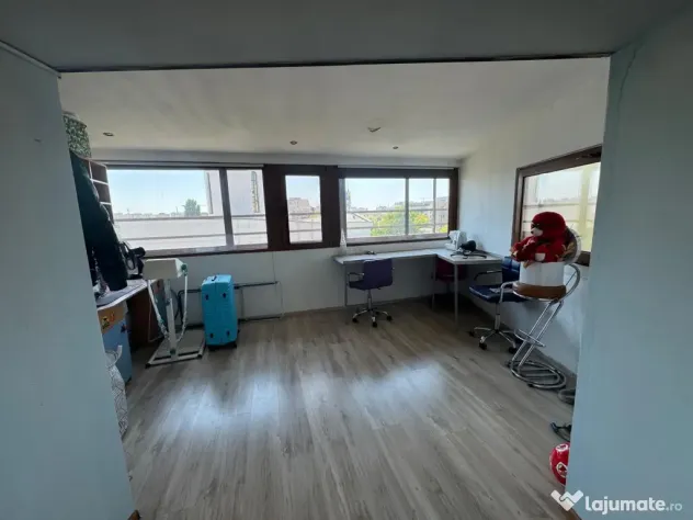 Închiriez spațiu birouri Bd. Burebista 200 mp