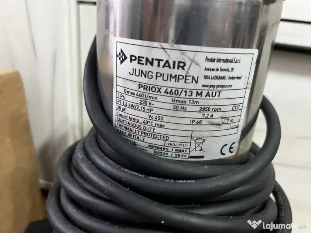 Pompa submersibila